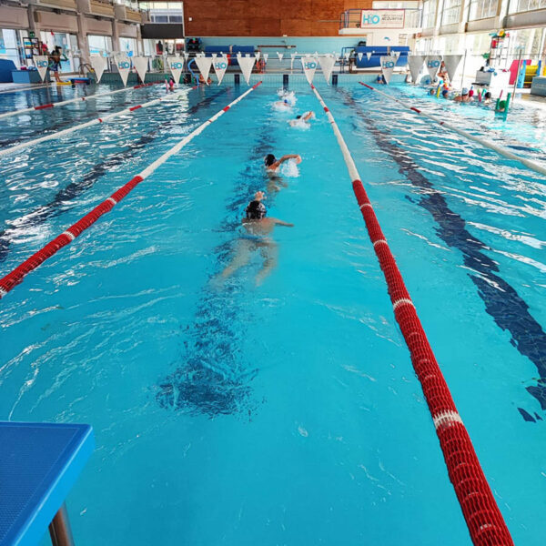 Abruzzo Sport - Corso nuoto per bambini (2) Abruzzo Sport Corso nuoto per bambini (2)